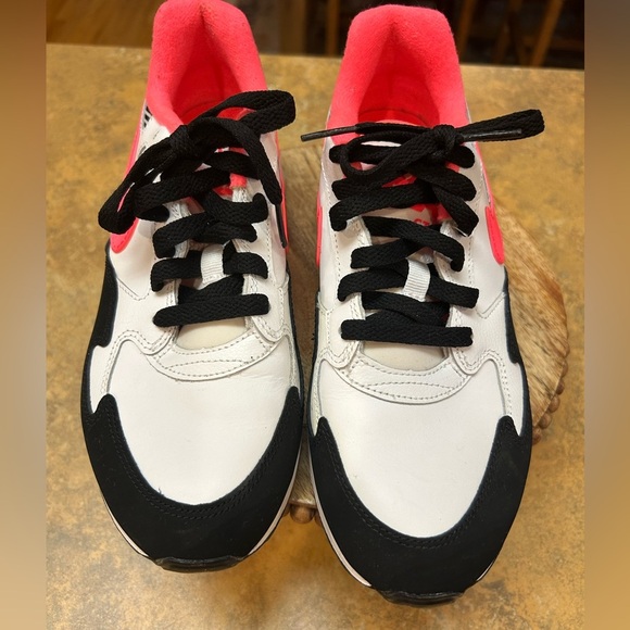 Nike Air Max St White, Black and Neon Sneakers - Picture 6 of 13